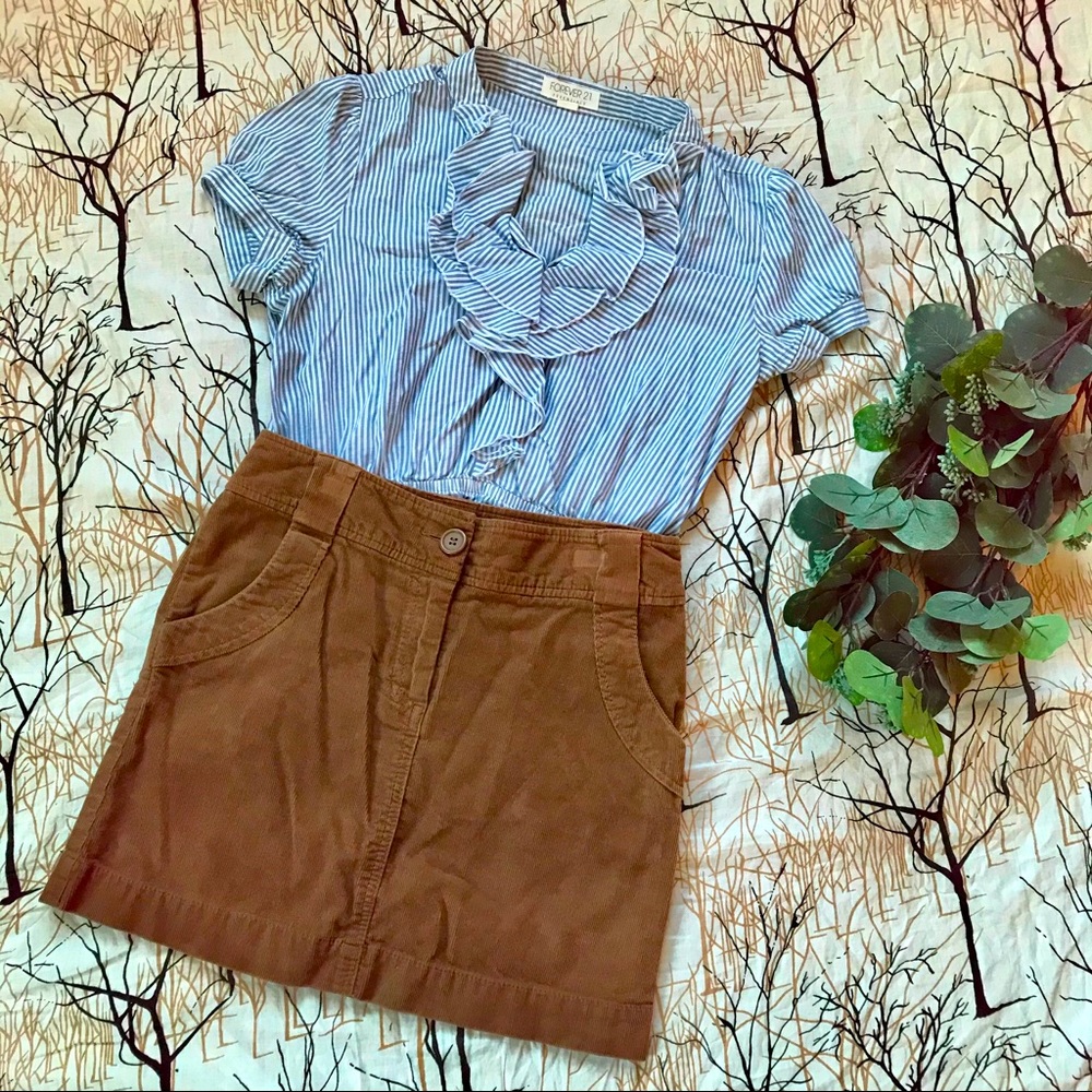 HP🎉 H&M Brown Caramel Corduroy Mini Skirt Size 6